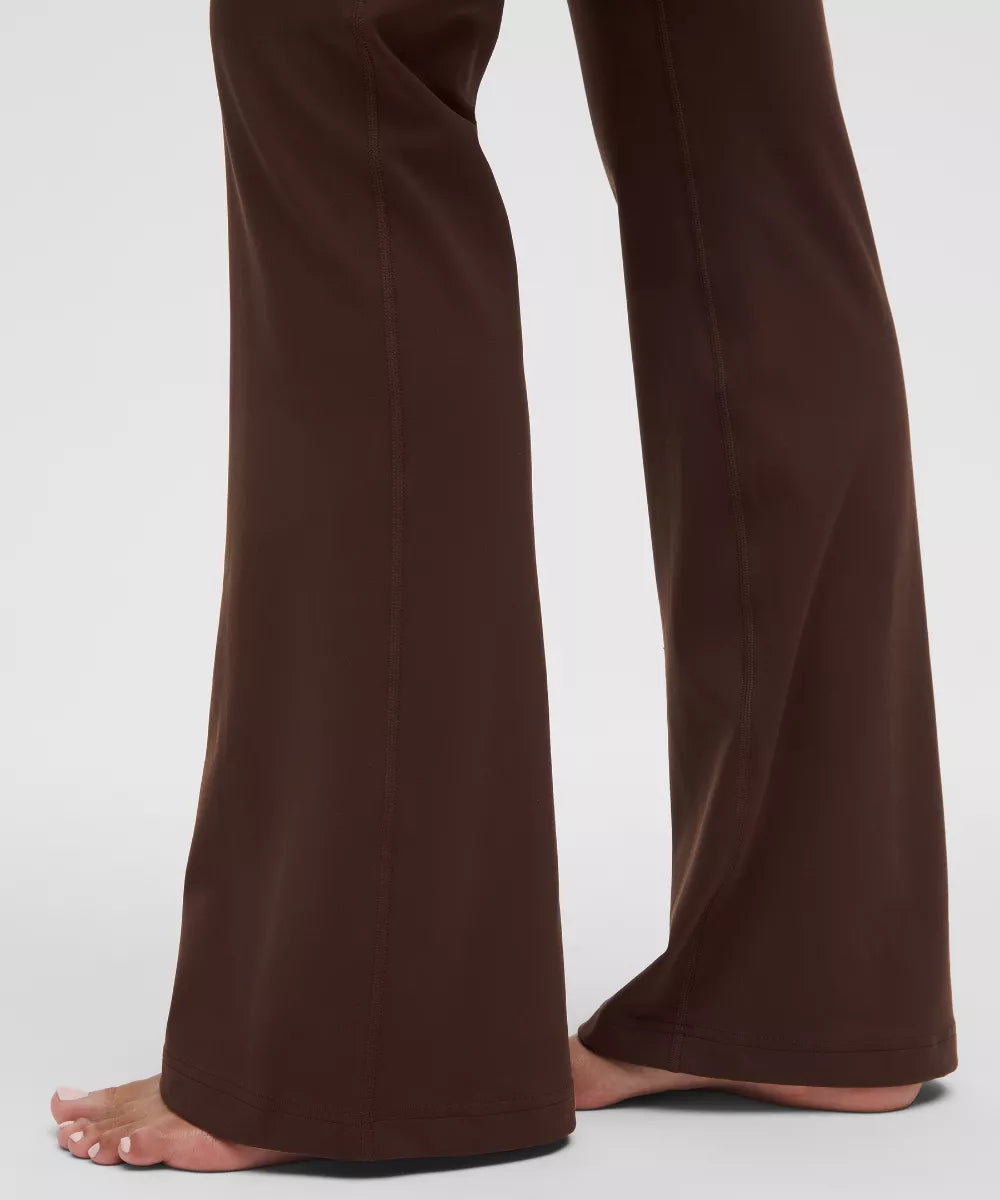 Groove Hose mit ausgestelltem Bein und hohem Bund