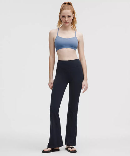 Groove Hose mit ausgestelltem Bein und hohem Bund