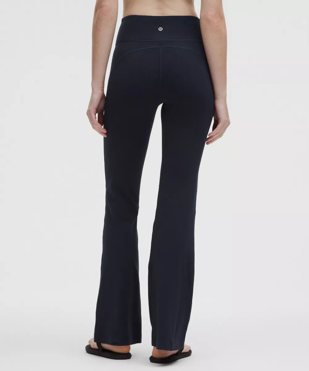Groove Hose mit ausgestelltem Bein und hohem Bund